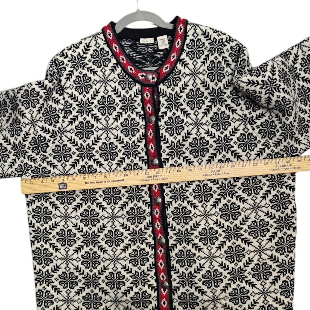 L.L. Bean 100% Merino Wool Cream and Black Patterned Cardigan with Red Trim - Picture 4 of 7